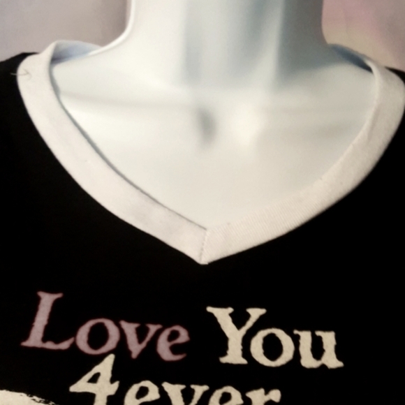 Goodie Two Sleeves  Black - white graphic V neck  T-Shirt Top - Picture 4 of 6